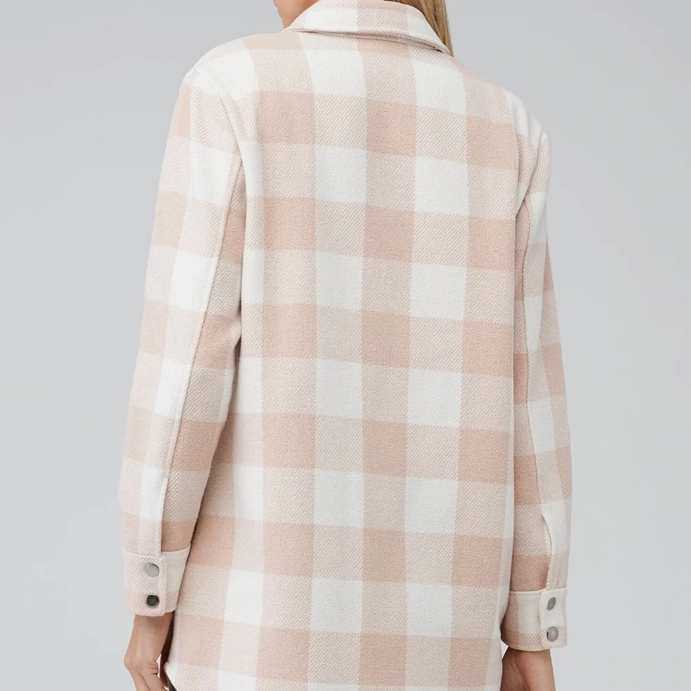 BB Dakota Plaid Jacket 

A cream and baby pink look - Picture 4 of 5